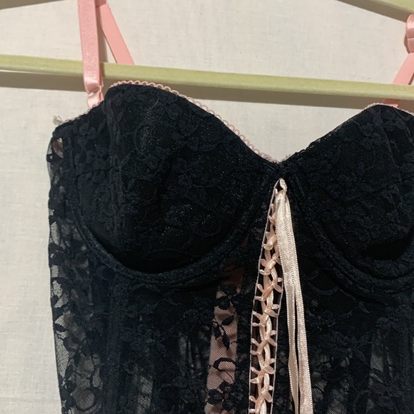 Y2K Sophie B Black Lace Corset Top - Picture 4 of 7